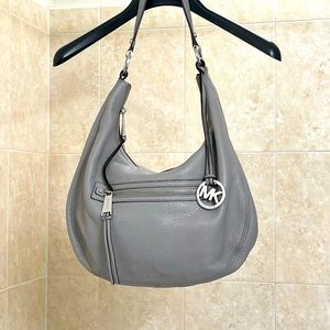 SOLD 😃 Michael Kors Gray Leather Slouch Purse w. Chrome Hardware